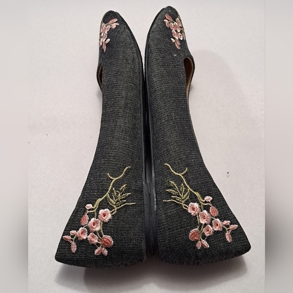 Metaphor Women's Embroidered Slip On Flats   Size 7.5 - Picture 3 of 11
